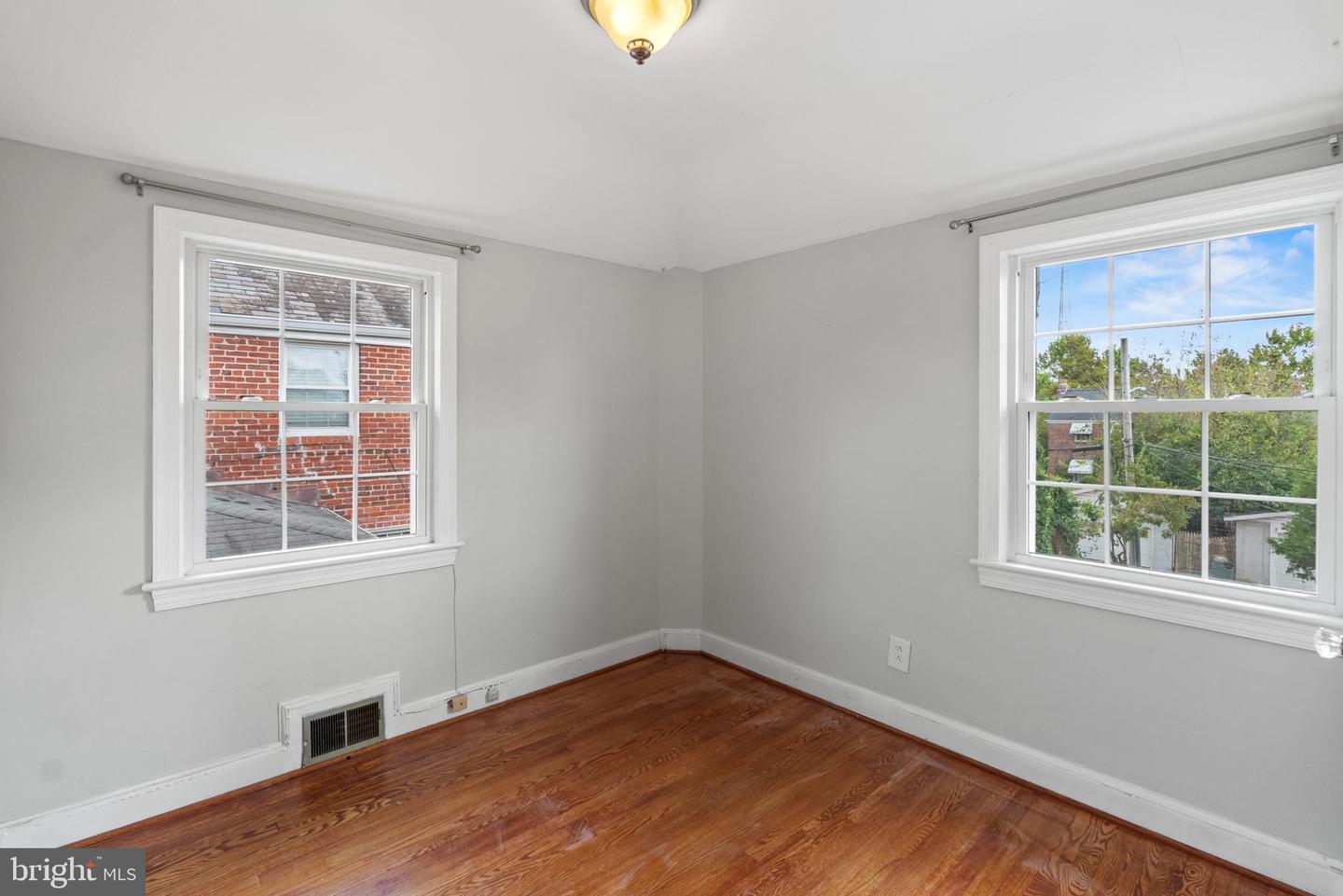 1254 VAN BUREN ST NW, WASHINGTON, District Of Columbia 20012, 3 Bedrooms Bedrooms, 5 Rooms Rooms,2 BathroomsBathrooms,Residential,For sale,1254 VAN BUREN ST NW,DCDC2226566 MLS # DCDC2226566