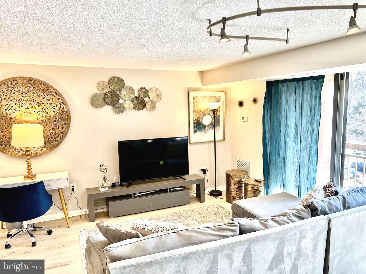2230 GEORGE C MARSHALL DR #524, FALLS CHURCH, Virginia 22043, 1 Bedroom Bedrooms, ,1 BathroomBathrooms,Residential,For sale,2230 GEORGE C MARSHALL DR #524,VAFX2273900 MLS # VAFX2273900