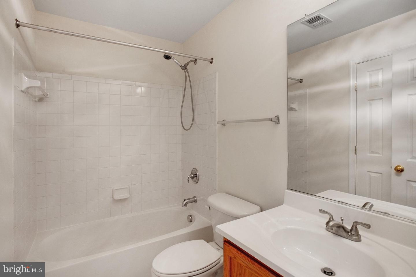 4903 CHASTE TREE PL, WOODBRIDGE, Virginia 22192, 3 Bedrooms Bedrooms, ,2 BathroomsBathrooms,Residential,For sale,4903 CHASTE TREE PL,VAPW2105826 MLS # VAPW2105826
