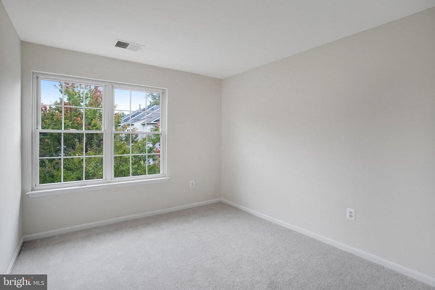 4903 CHASTE TREE PL, WOODBRIDGE, Virginia 22192, 3 Bedrooms Bedrooms, ,2 BathroomsBathrooms,Residential,For sale,4903 CHASTE TREE PL,VAPW2105826 MLS # VAPW2105826