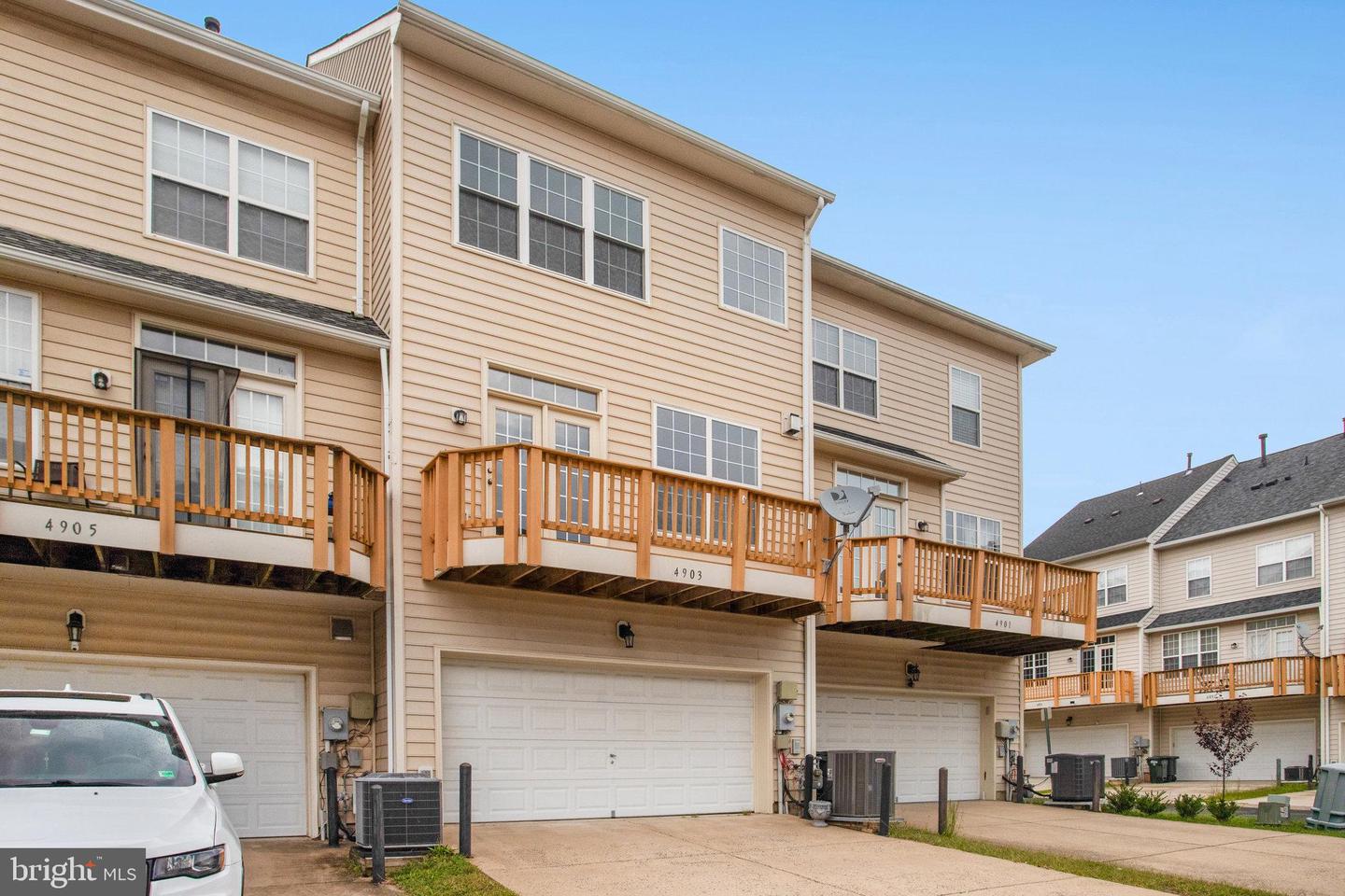 4903 CHASTE TREE PL, WOODBRIDGE, Virginia 22192, 3 Bedrooms Bedrooms, ,2 BathroomsBathrooms,Residential,For sale,4903 CHASTE TREE PL,VAPW2105826 MLS # VAPW2105826