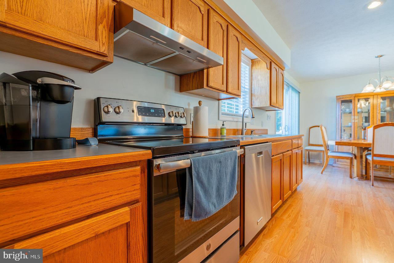 704 17TH ST, GROTTOES, Virginia 24441, 3 Bedrooms Bedrooms, ,2 BathroomsBathrooms,Residential,For sale,704 17TH ST,VARO2002642 MLS # VARO2002642