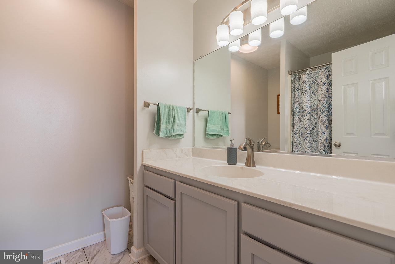 704 17TH ST, GROTTOES, Virginia 24441, 3 Bedrooms Bedrooms, ,2 BathroomsBathrooms,Residential,For sale,704 17TH ST,VARO2002642 MLS # VARO2002642
