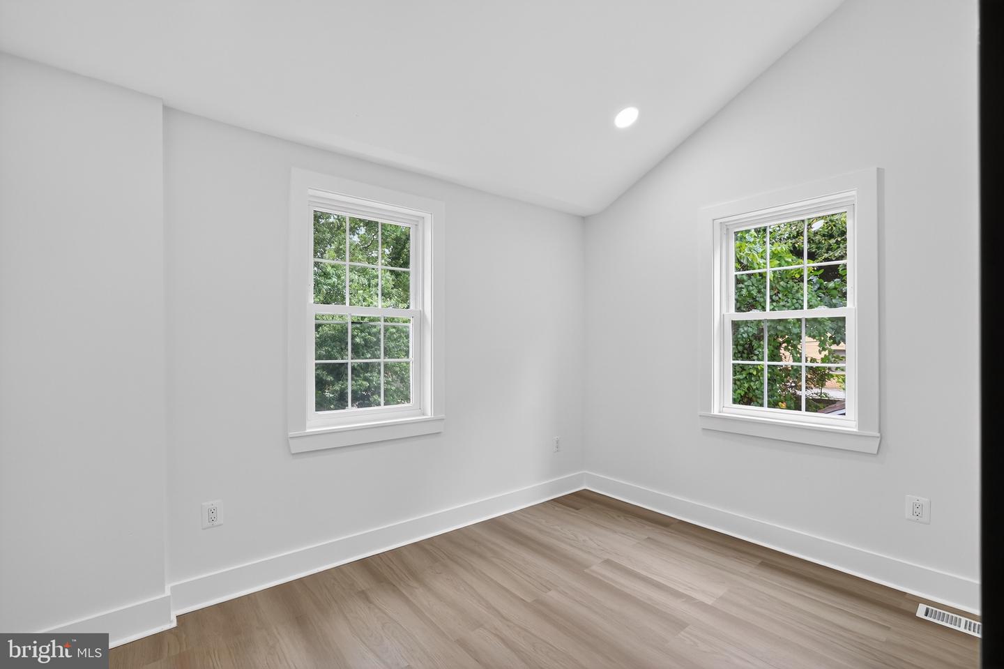 2948 MILLS AVE NE, WASHINGTON, District Of Columbia 20018, 4 Bedrooms Bedrooms, ,3 BathroomsBathrooms,Residential,For sale,2948 MILLS AVE NE,DCDC2226618 MLS # DCDC2226618