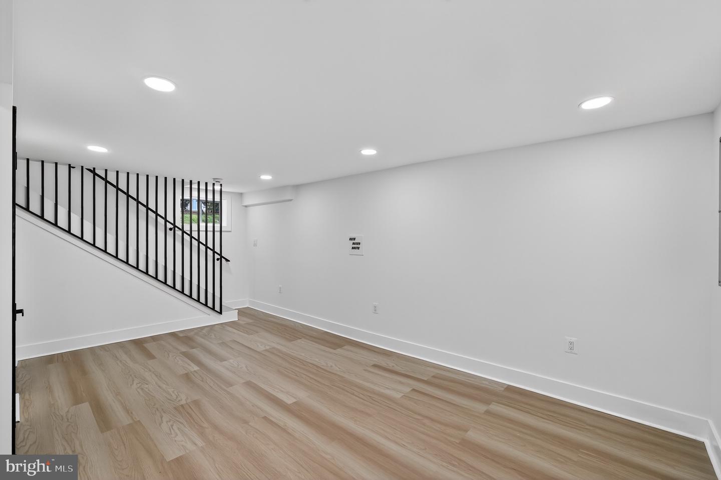 2948 MILLS AVE NE, WASHINGTON, District Of Columbia 20018, 4 Bedrooms Bedrooms, ,3 BathroomsBathrooms,Residential,For sale,2948 MILLS AVE NE,DCDC2226618 MLS # DCDC2226618