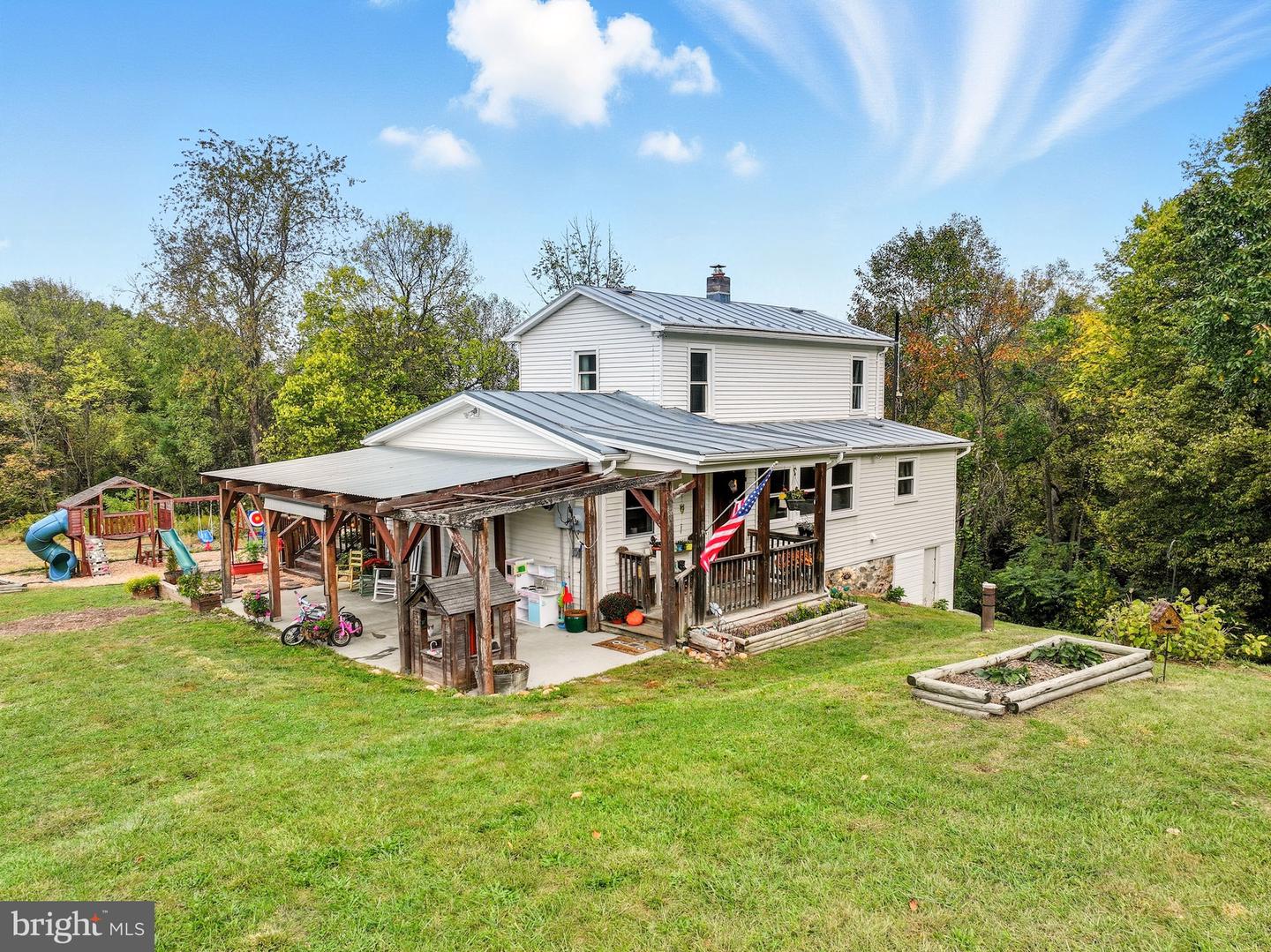 1855 E LEE HWY, NEW MARKET, Virginia 22844, 3 Bedrooms Bedrooms, ,2 BathroomsBathrooms,Residential,For sale,1855 E LEE HWY,VASH2012750 MLS # VASH2012750