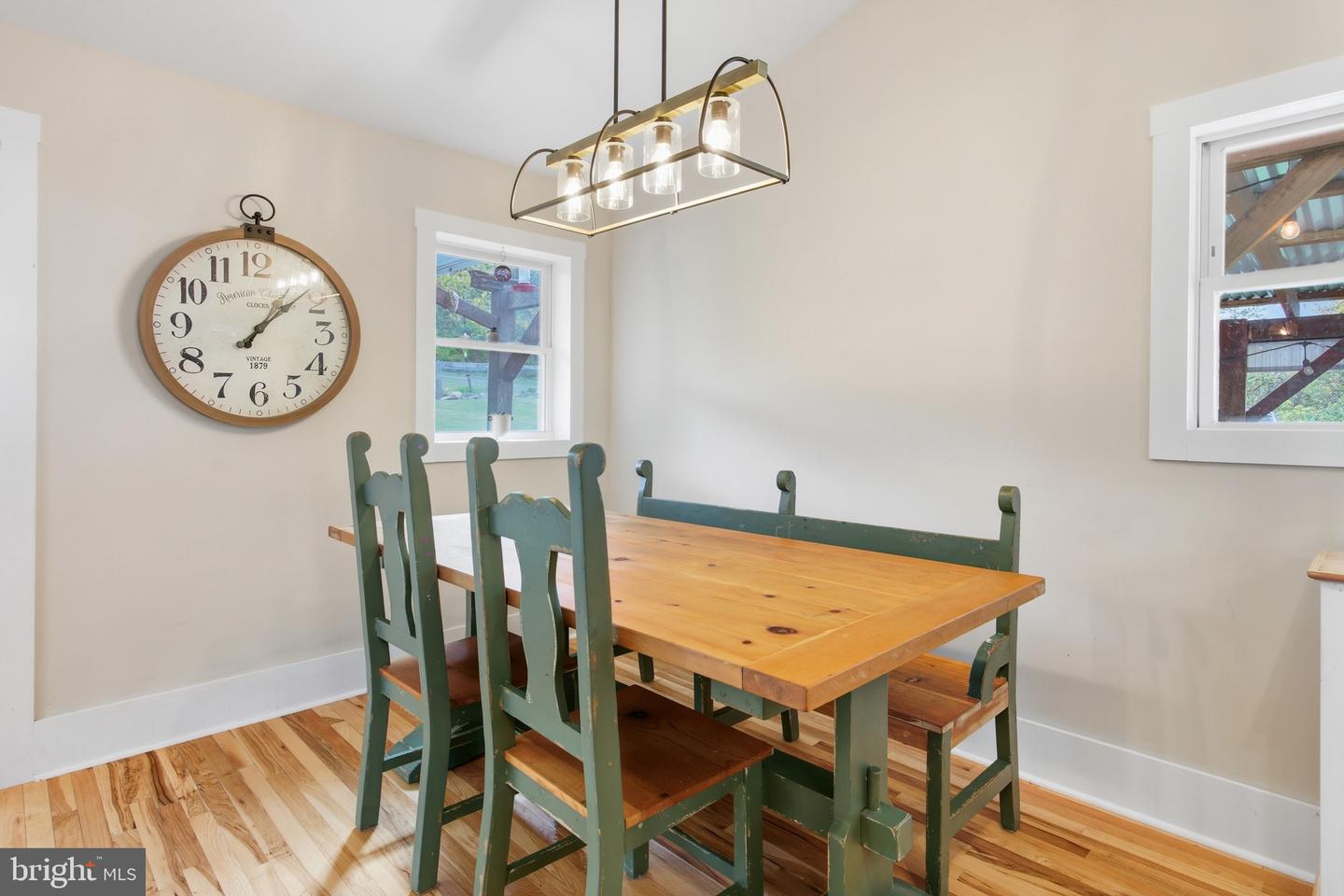 1855 E LEE HWY, NEW MARKET, Virginia 22844, 3 Bedrooms Bedrooms, ,2 BathroomsBathrooms,Residential,For sale,1855 E LEE HWY,VASH2012750 MLS # VASH2012750