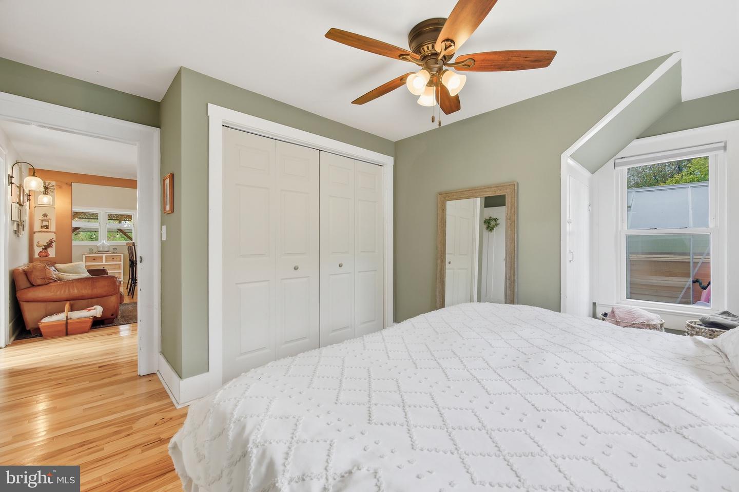 1855 E LEE HWY, NEW MARKET, Virginia 22844, 3 Bedrooms Bedrooms, ,2 BathroomsBathrooms,Residential,For sale,1855 E LEE HWY,VASH2012750 MLS # VASH2012750