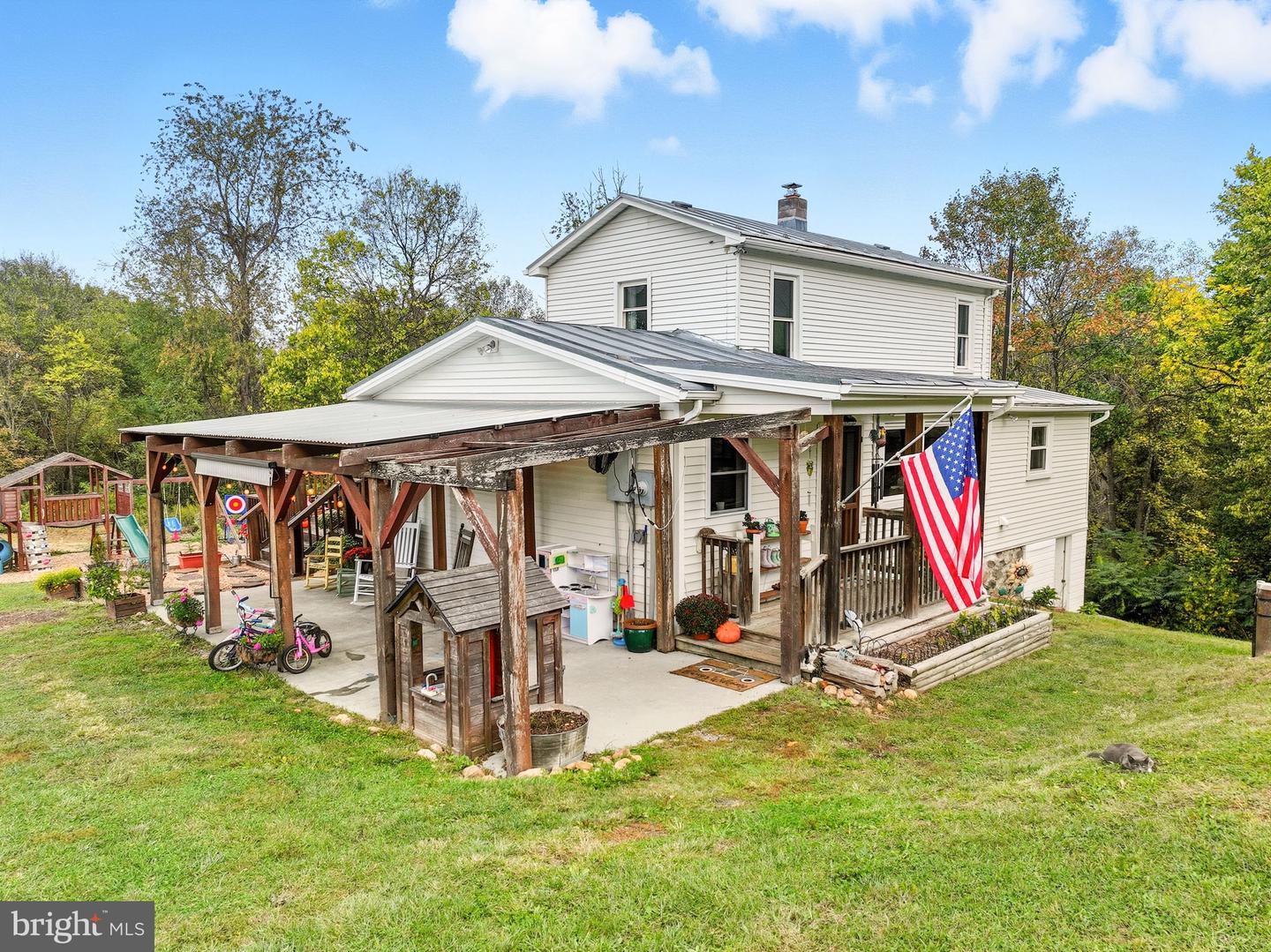 1855 E LEE HWY, NEW MARKET, Virginia 22844, 3 Bedrooms Bedrooms, ,2 BathroomsBathrooms,Residential,For sale,1855 E LEE HWY,VASH2012750 MLS # VASH2012750