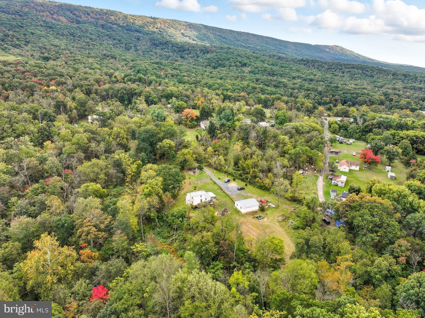 1855 E LEE HWY, NEW MARKET, Virginia 22844, 3 Bedrooms Bedrooms, ,2 BathroomsBathrooms,Residential,For sale,1855 E LEE HWY,VASH2012750 MLS # VASH2012750