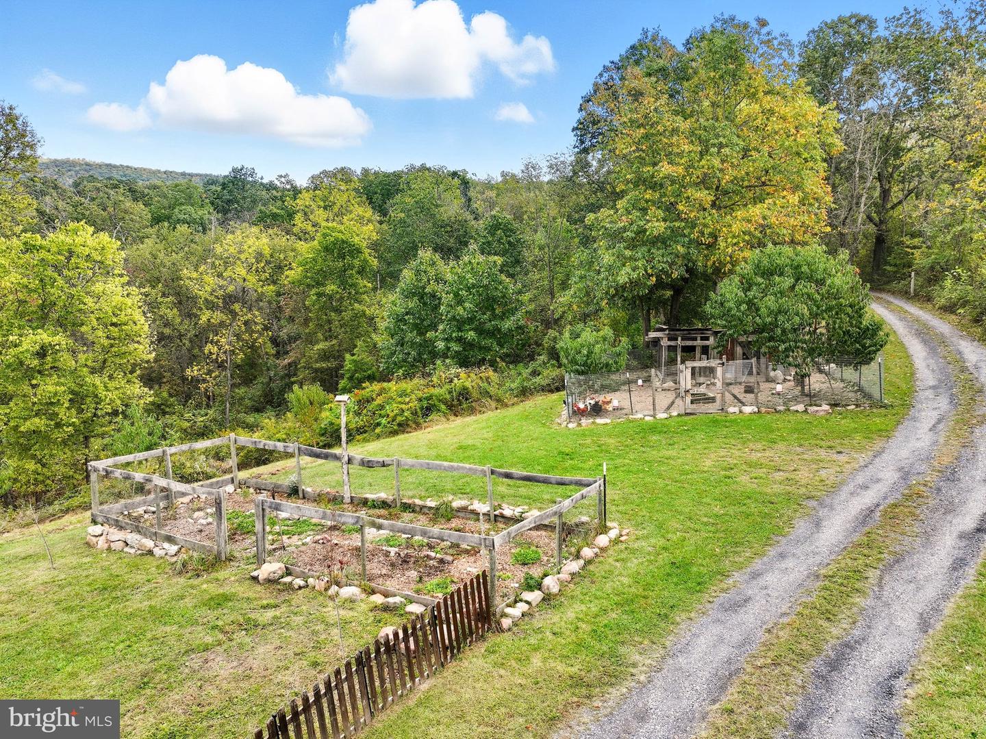 1855 E LEE HWY, NEW MARKET, Virginia 22844, 3 Bedrooms Bedrooms, ,2 BathroomsBathrooms,Residential,For sale,1855 E LEE HWY,VASH2012750 MLS # VASH2012750