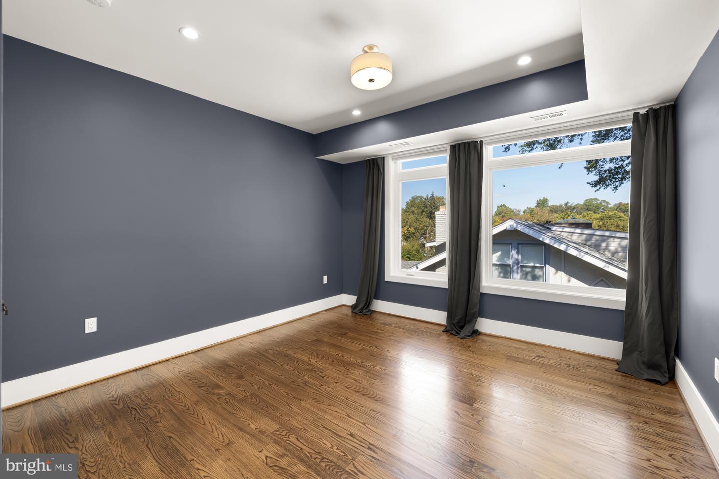 3015 26TH ST NE, WASHINGTON, District Of Columbia 20018, 5 Bedrooms Bedrooms, ,3 BathroomsBathrooms,Residential,For sale,3015 26TH ST NE,DCDC2226620 MLS # DCDC2226620