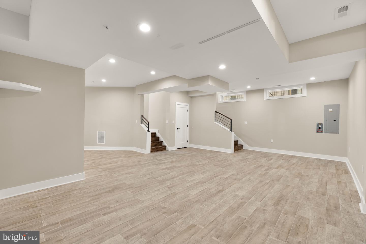 3015 26TH ST NE, WASHINGTON, District Of Columbia 20018, 5 Bedrooms Bedrooms, ,3 BathroomsBathrooms,Residential,For sale,3015 26TH ST NE,DCDC2226620 MLS # DCDC2226620