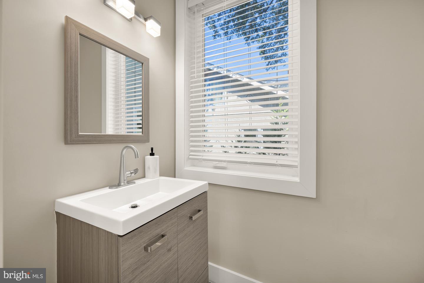 3015 26TH ST NE, WASHINGTON, District Of Columbia 20018, 5 Bedrooms Bedrooms, ,3 BathroomsBathrooms,Residential,For sale,3015 26TH ST NE,DCDC2226620 MLS # DCDC2226620