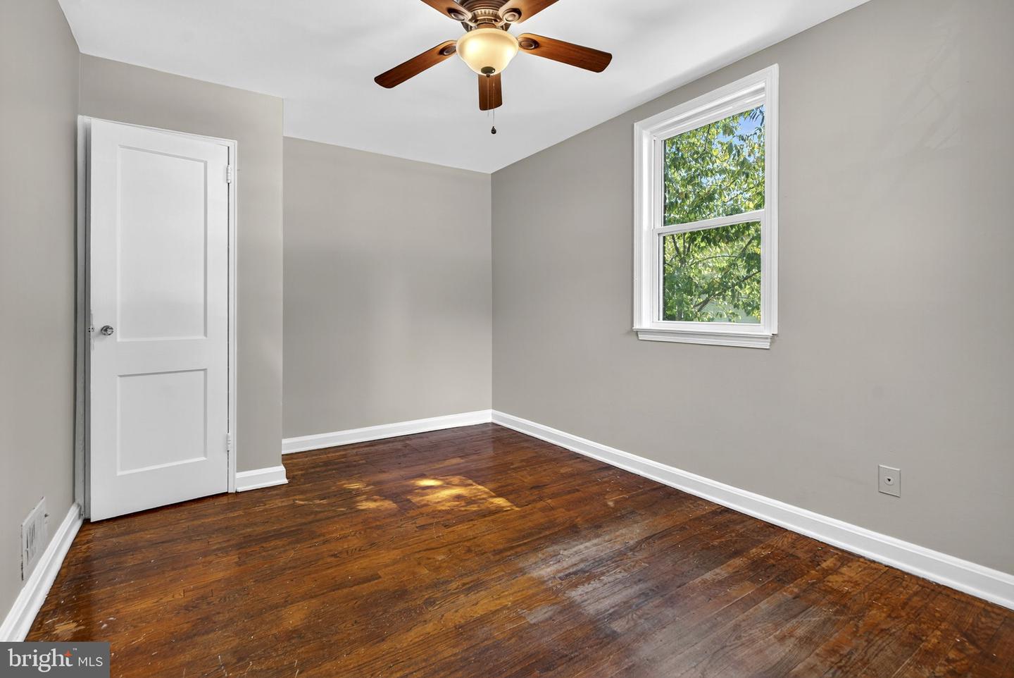 2716 SCHOOL ST, ALEXANDRIA, Virginia 22303, 3 Bedrooms Bedrooms, ,2 BathroomsBathrooms,Residential,For sale,2716 SCHOOL ST,VAFX2273966 MLS # VAFX2273966