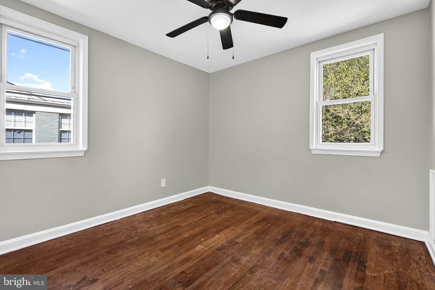 2716 SCHOOL ST, ALEXANDRIA, Virginia 22303, 3 Bedrooms Bedrooms, ,2 BathroomsBathrooms,Residential,For sale,2716 SCHOOL ST,VAFX2273966 MLS # VAFX2273966