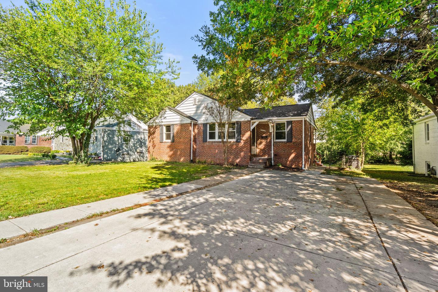 2716 SCHOOL ST, ALEXANDRIA, Virginia 22303, 3 Bedrooms Bedrooms, ,2 BathroomsBathrooms,Residential,For sale,2716 SCHOOL ST,VAFX2273966 MLS # VAFX2273966