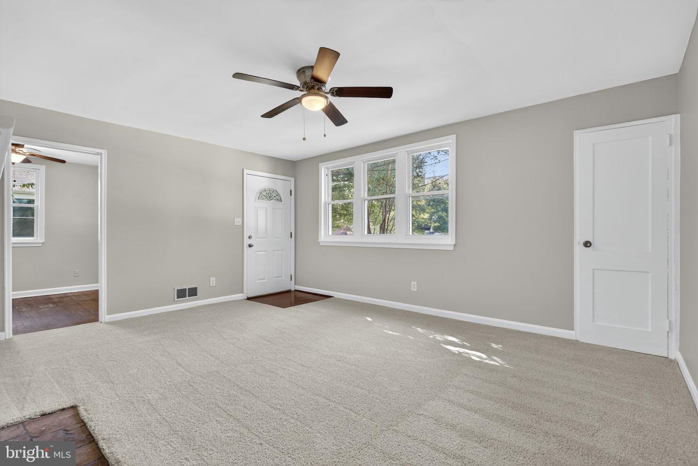 2716 SCHOOL ST, ALEXANDRIA, Virginia 22303, 3 Bedrooms Bedrooms, ,2 BathroomsBathrooms,Residential,For sale,2716 SCHOOL ST,VAFX2273966 MLS # VAFX2273966