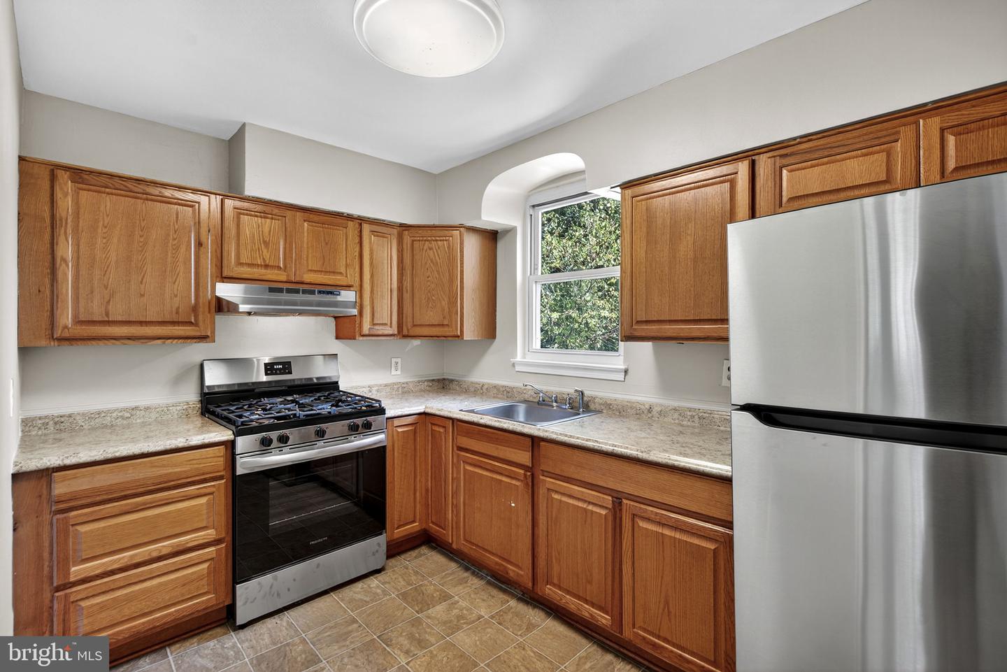 2716 SCHOOL ST, ALEXANDRIA, Virginia 22303, 3 Bedrooms Bedrooms, ,2 BathroomsBathrooms,Residential,For sale,2716 SCHOOL ST,VAFX2273966 MLS # VAFX2273966