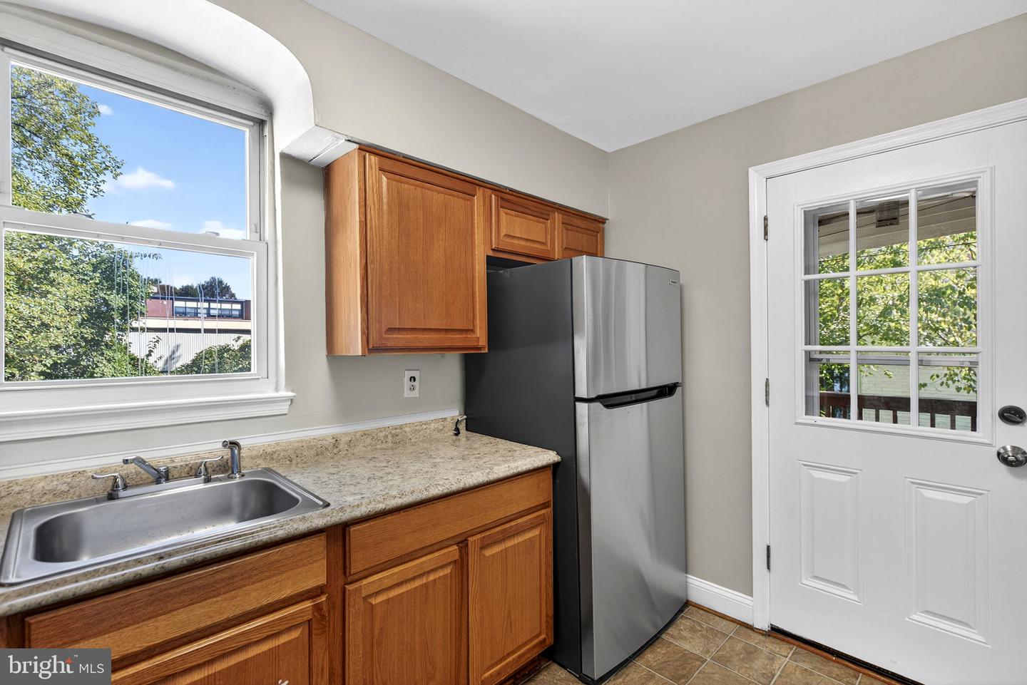 2716 SCHOOL ST, ALEXANDRIA, Virginia 22303, 3 Bedrooms Bedrooms, ,2 BathroomsBathrooms,Residential,For sale,2716 SCHOOL ST,VAFX2273966 MLS # VAFX2273966