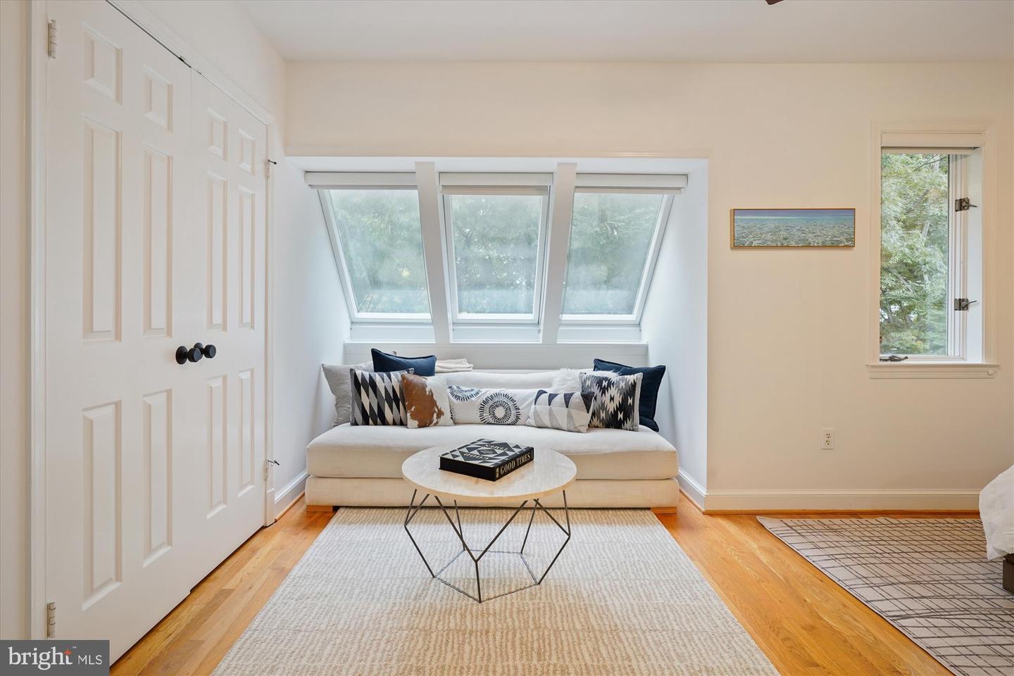 2646 WOODLEY PL NW #1/2, WASHINGTON, District Of Columbia 20008, 3 Bedrooms Bedrooms, ,2 BathroomsBathrooms,Residential,For sale,2646 WOODLEY PL NW #1/2,DCDC2226632 MLS # DCDC2226632