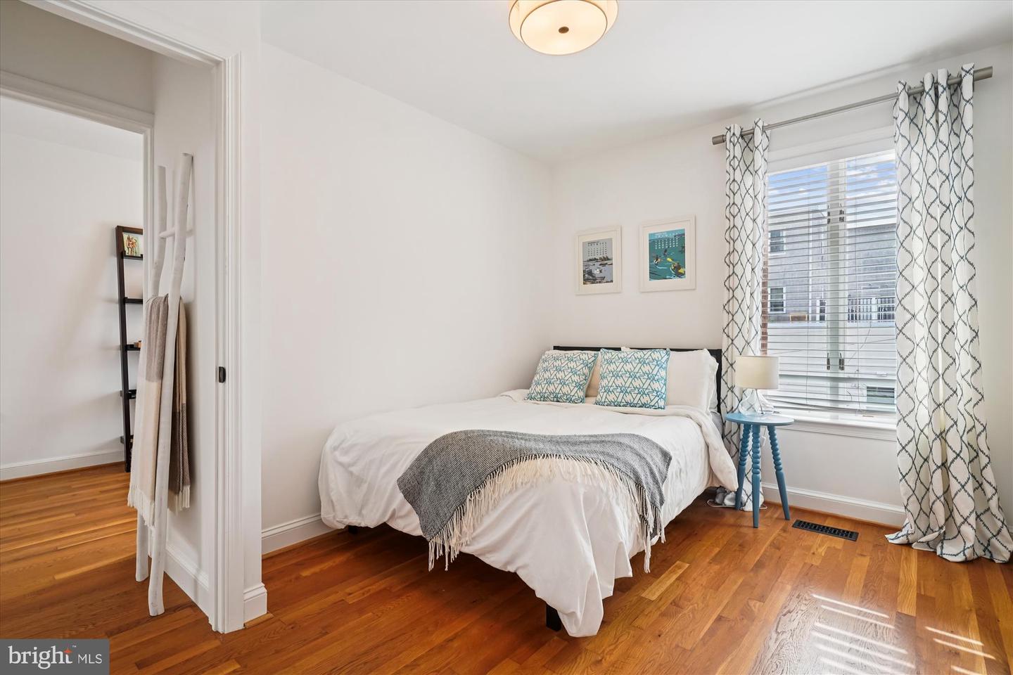 2646 WOODLEY PL NW #1/2, WASHINGTON, District Of Columbia 20008, 3 Bedrooms Bedrooms, ,2 BathroomsBathrooms,Residential,For sale,2646 WOODLEY PL NW #1/2,DCDC2226632 MLS # DCDC2226632