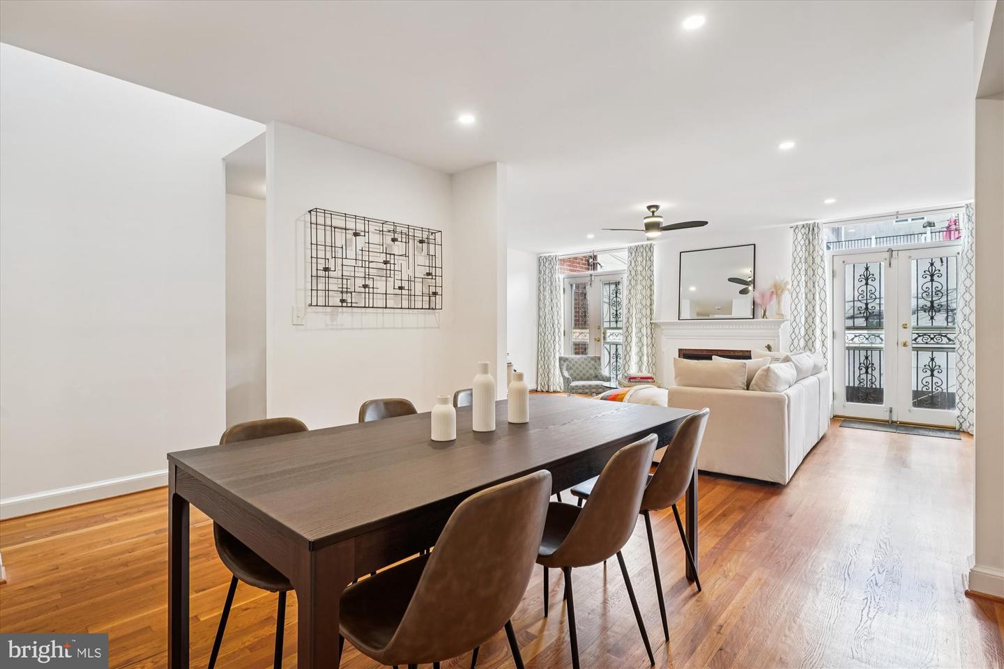 2646 WOODLEY PL NW #1/2, WASHINGTON, District Of Columbia 20008, 3 Bedrooms Bedrooms, ,2 BathroomsBathrooms,Residential,For sale,2646 WOODLEY PL NW #1/2,DCDC2226632 MLS # DCDC2226632
