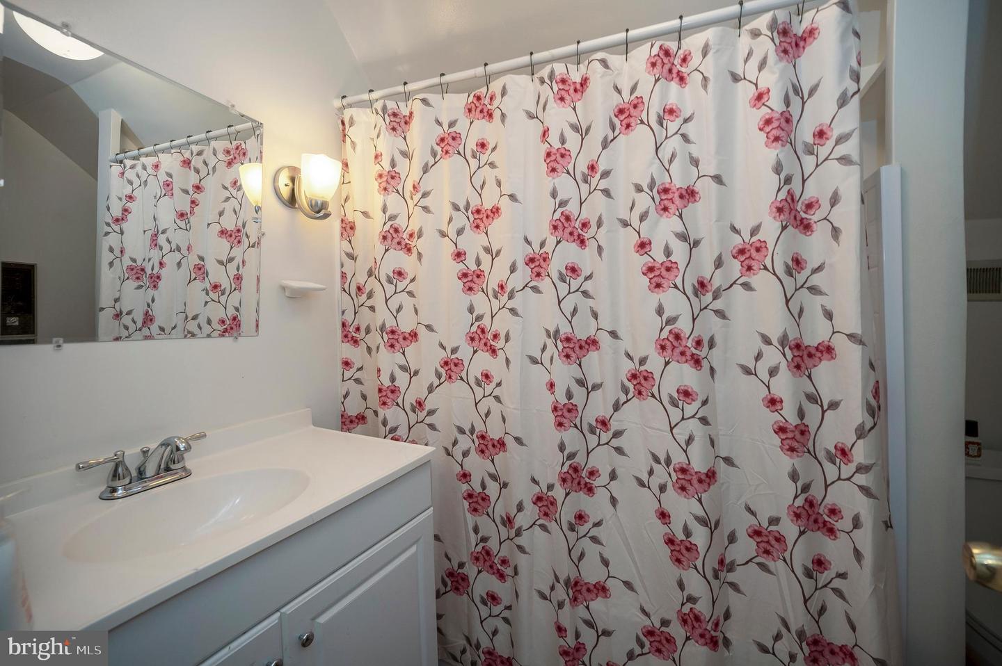 29 LEELAND RD, FREDERICKSBURG, Virginia 22405, 4 Bedrooms Bedrooms, ,2 BathroomsBathrooms,Residential,For sale,29 LEELAND RD,VAST2043436 MLS # VAST2043436