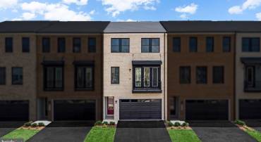 13724 AVIATION PL, HERNDON, Virginia 20171, 3 Bedrooms Bedrooms, ,2 BathroomsBathrooms,Residential,For sale,13724 AVIATION PL,VAFX2273976 MLS # VAFX2273976