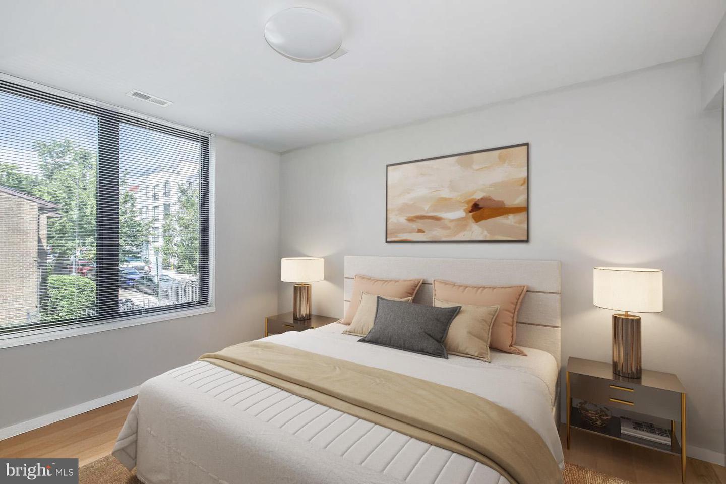 706 16TH ST NE #1, WASHINGTON, District Of Columbia 20002, 2 Bedrooms Bedrooms, ,2 BathroomsBathrooms,Residential,For sale,706 16TH ST NE #1,DCDC2226642 MLS # DCDC2226642