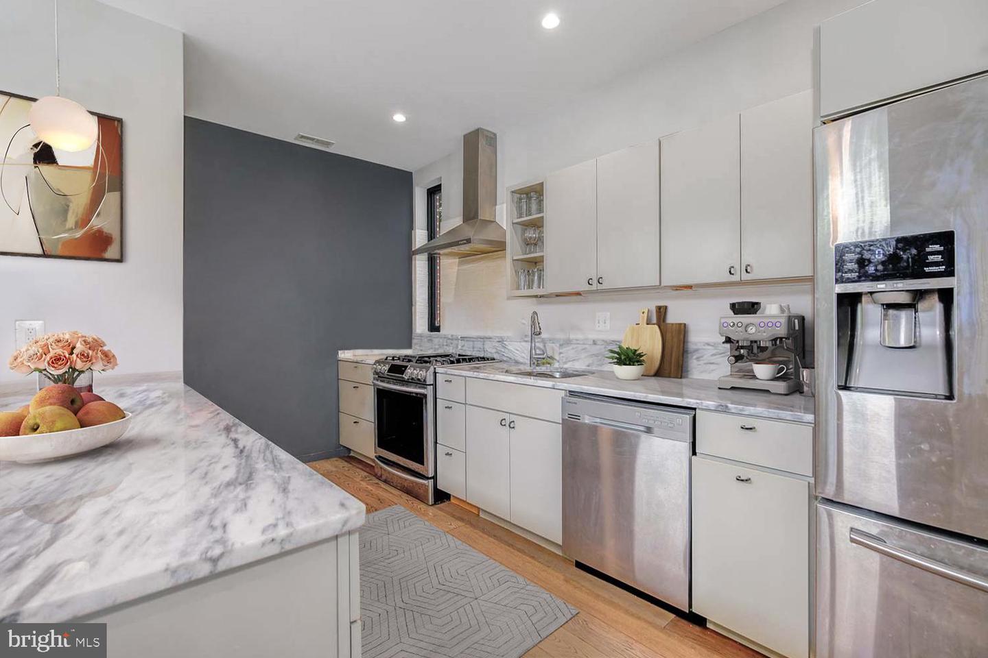 706 16TH ST NE #1, WASHINGTON, District Of Columbia 20002, 2 Bedrooms Bedrooms, ,2 BathroomsBathrooms,Residential,For sale,706 16TH ST NE #1,DCDC2226642 MLS # DCDC2226642