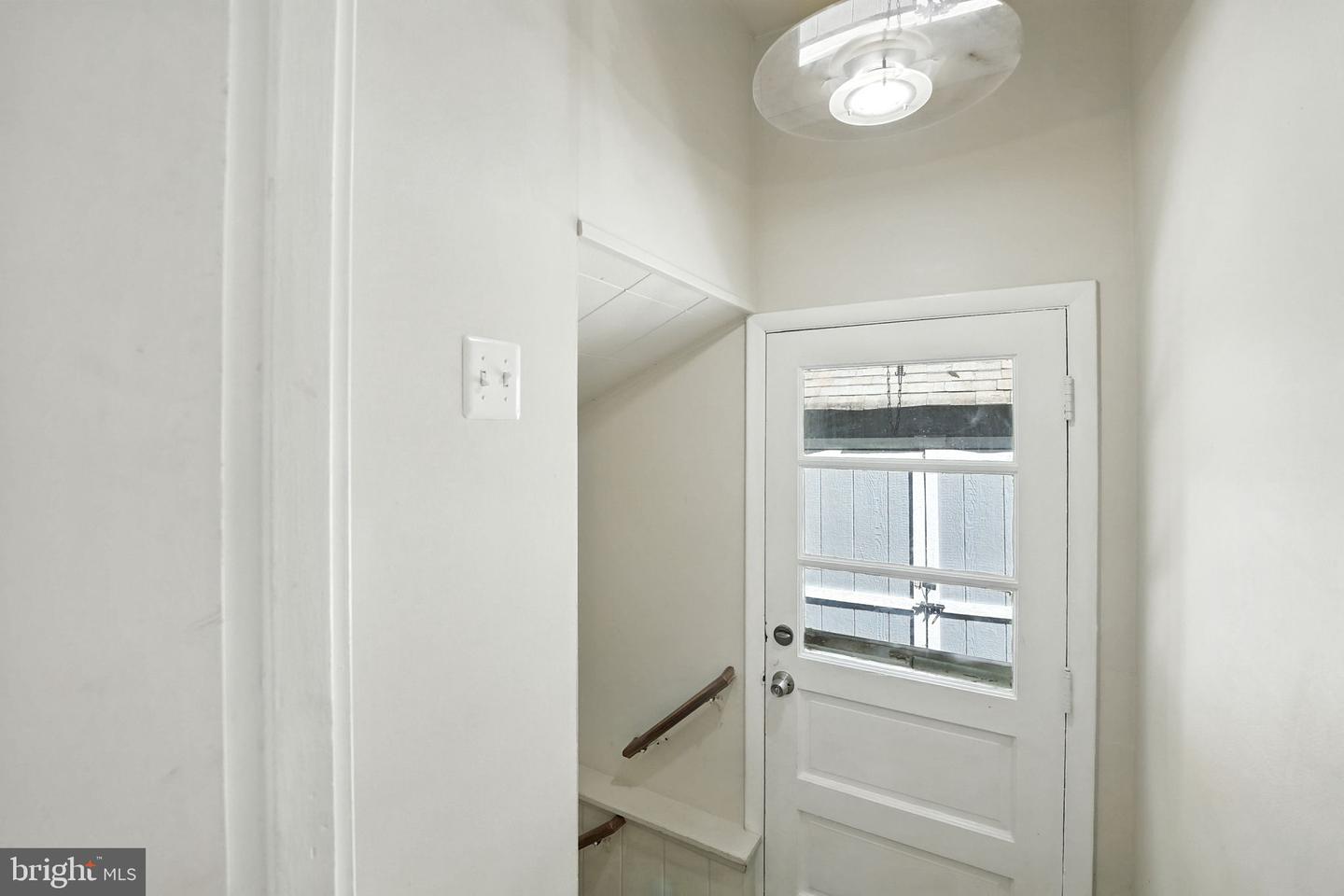 5206 EASTON DR, SPRINGFIELD, Virginia 22151, 5 Bedrooms Bedrooms, ,3 BathroomsBathrooms,Residential,For sale,5206 EASTON DR,VAFX2273980 MLS # VAFX2273980