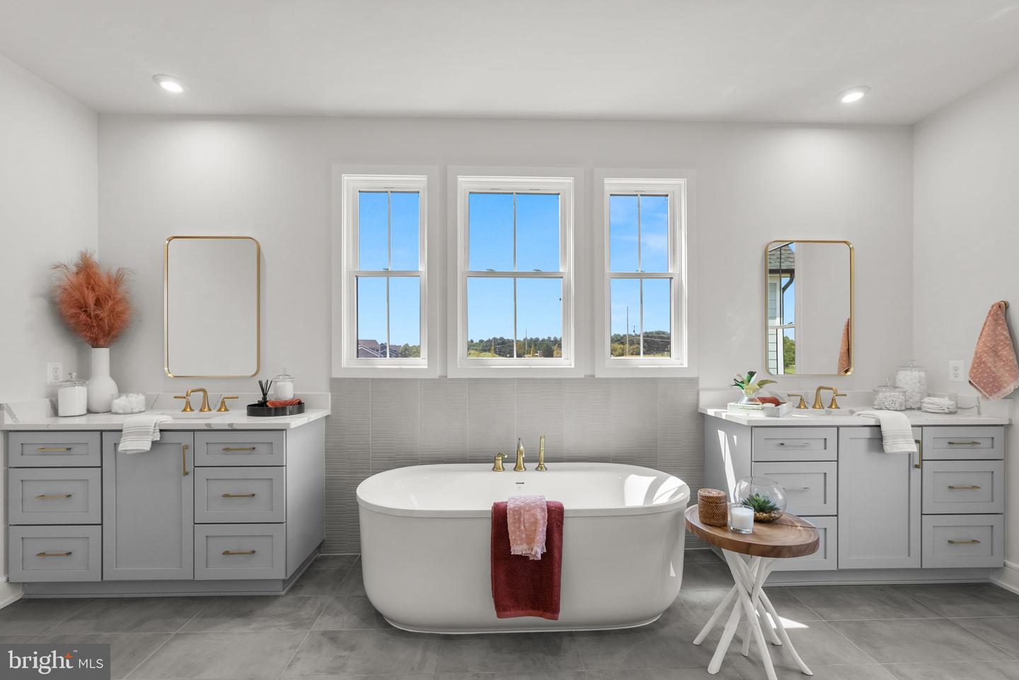 14649 FORDSON CT, PURCELLVILLE, Virginia 20132, 5 Bedrooms Bedrooms, ,5 BathroomsBathrooms,Residential,For sale,14649 FORDSON CT,VALO2108748 MLS # VALO2108748