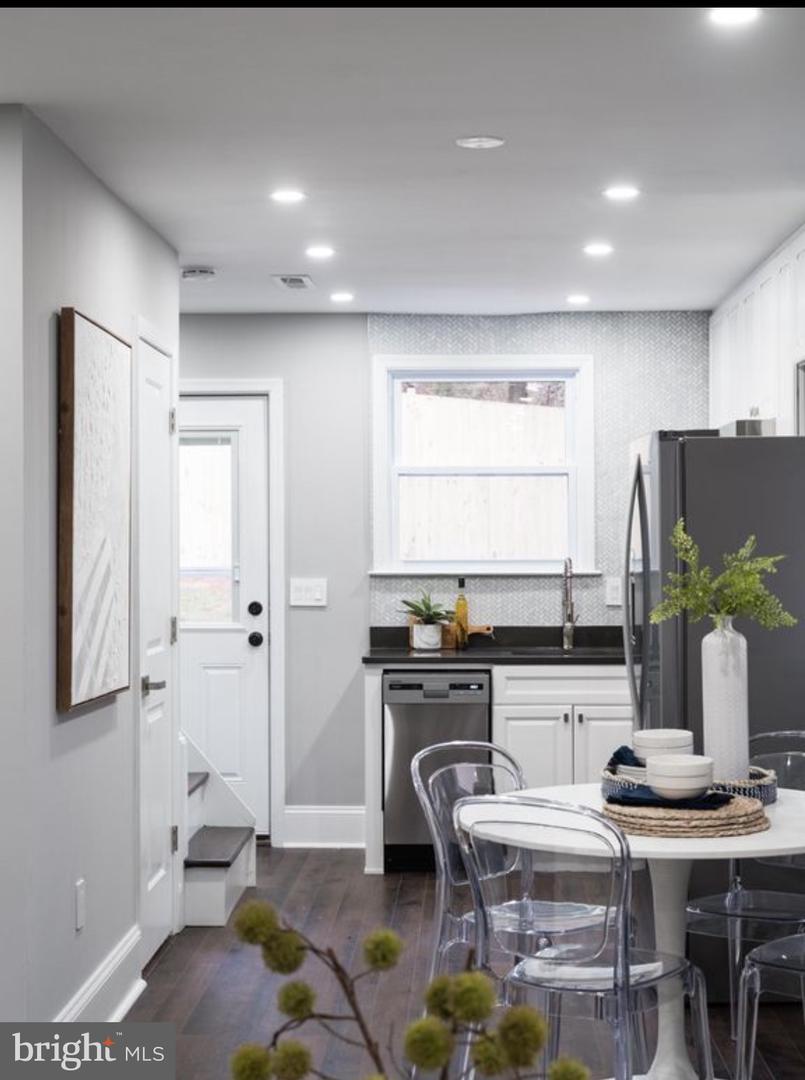 612 44TH ST NE, WASHINGTON, District Of Columbia 20019, 2 Bedrooms Bedrooms, ,2 BathroomsBathrooms,Residential,For sale,612 44TH ST NE,DCDC2226732 MLS # DCDC2226732