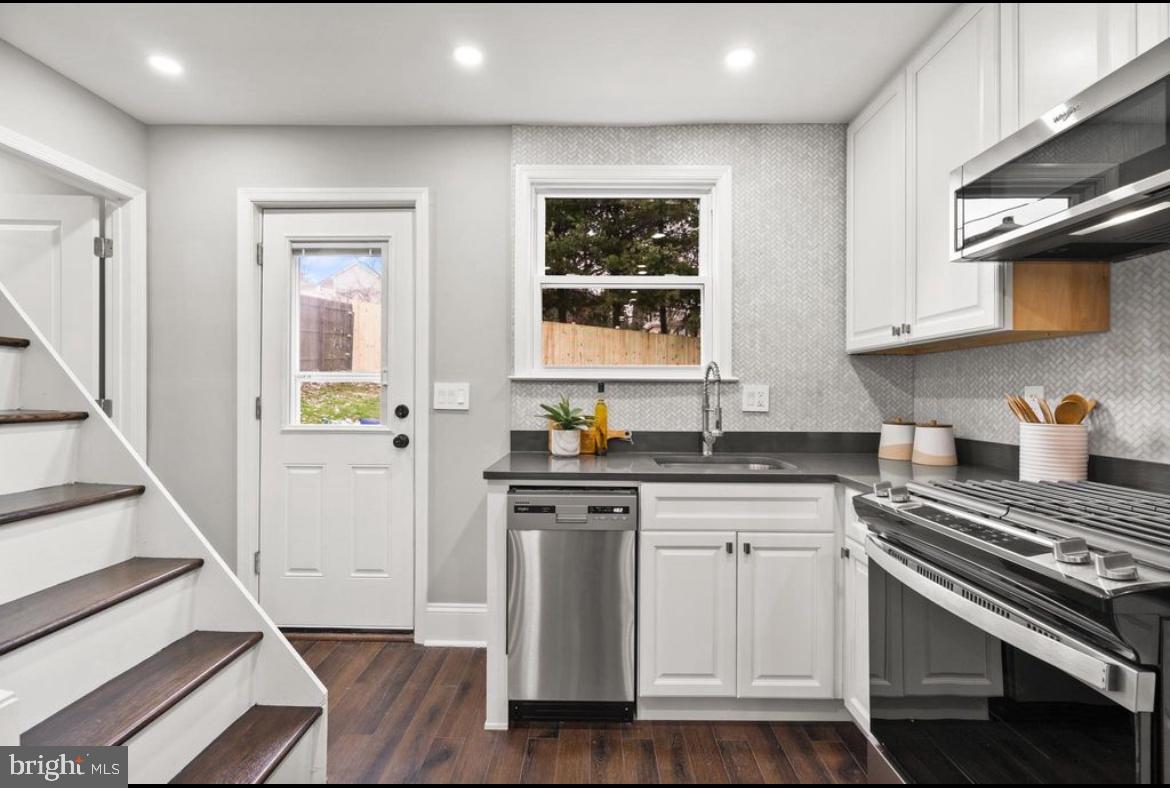 612 44TH ST NE, WASHINGTON, District Of Columbia 20019, 2 Bedrooms Bedrooms, ,2 BathroomsBathrooms,Residential,For sale,612 44TH ST NE,DCDC2226732 MLS # DCDC2226732