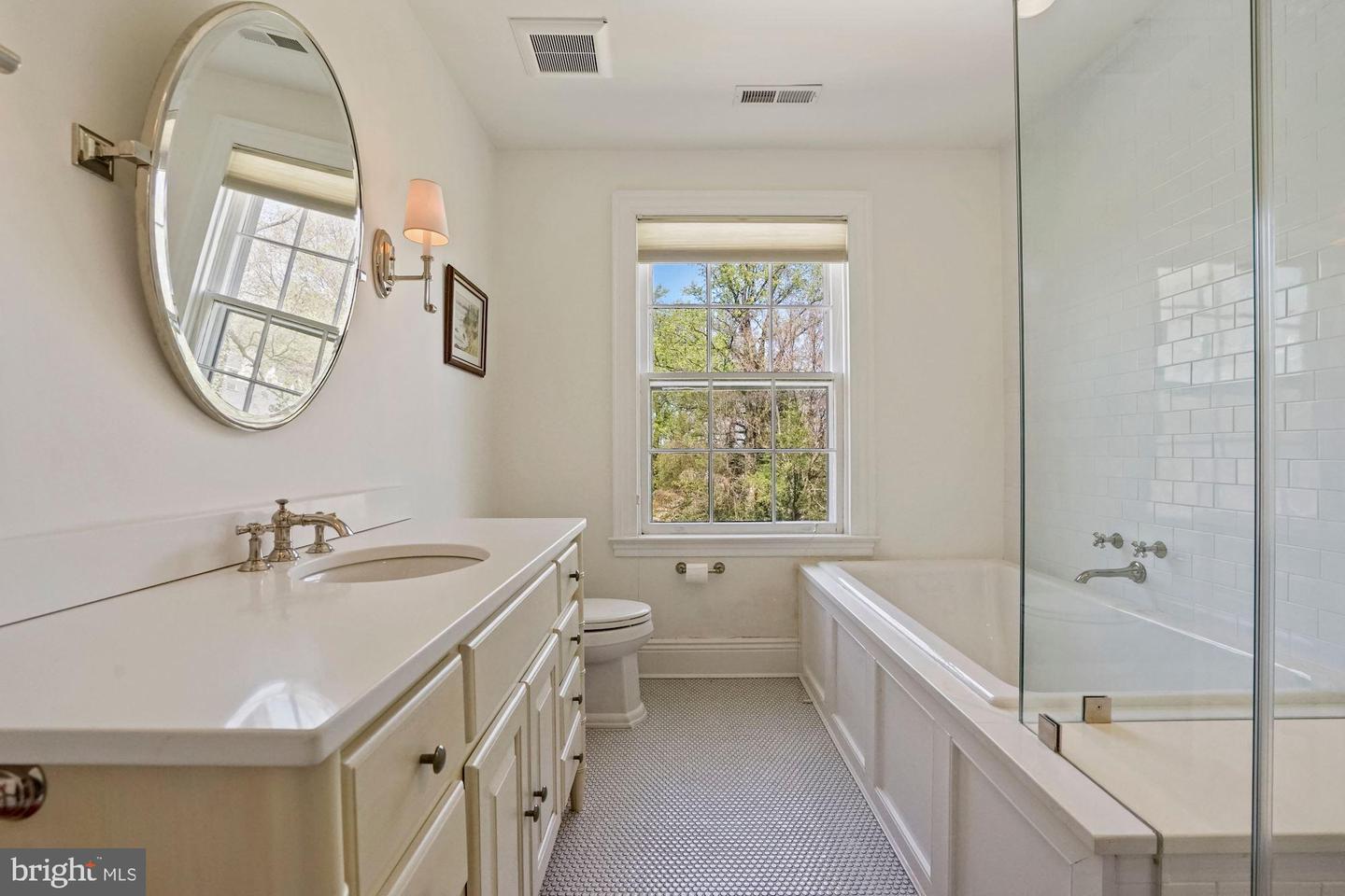 1031 PINE HILL RD, MCLEAN, Virginia 22101, 6 Bedrooms Bedrooms, ,5 BathroomsBathrooms,Residential,For sale,1031 PINE HILL RD,VAFX2071026 MLS # VAFX2071026