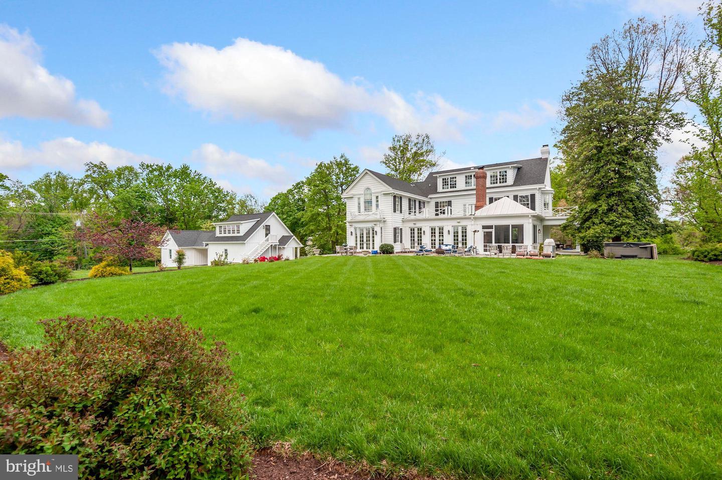 1031 PINE HILL RD, MCLEAN, Virginia 22101, 6 Bedrooms Bedrooms, ,5 BathroomsBathrooms,Residential,For sale,1031 PINE HILL RD,VAFX2071026 MLS # VAFX2071026