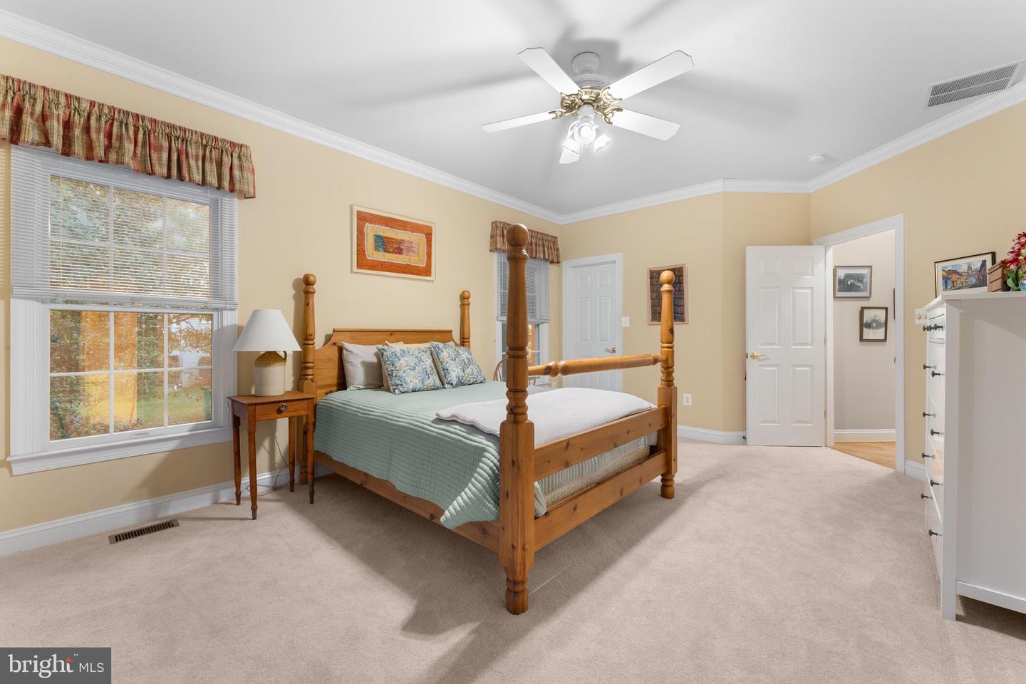 17246 PEPPERSTOCK LN, JEFFERSONTON, Virginia 22724, 4 Bedrooms Bedrooms, ,3 BathroomsBathrooms,Residential,For sale,17246 PEPPERSTOCK LN,VACU2010278 MLS # VACU2010278