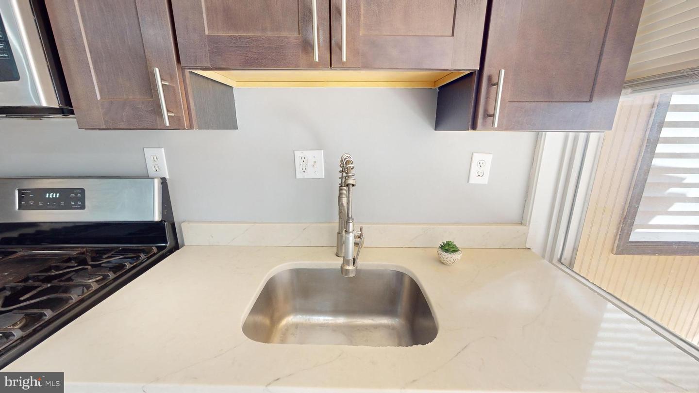 903 K ST NE, WASHINGTON, District Of Columbia 20002, 3 Bedrooms Bedrooms, ,1 BathroomBathrooms,Residential,For sale,903 K ST NE,DCDC2197678 MLS # DCDC2197678