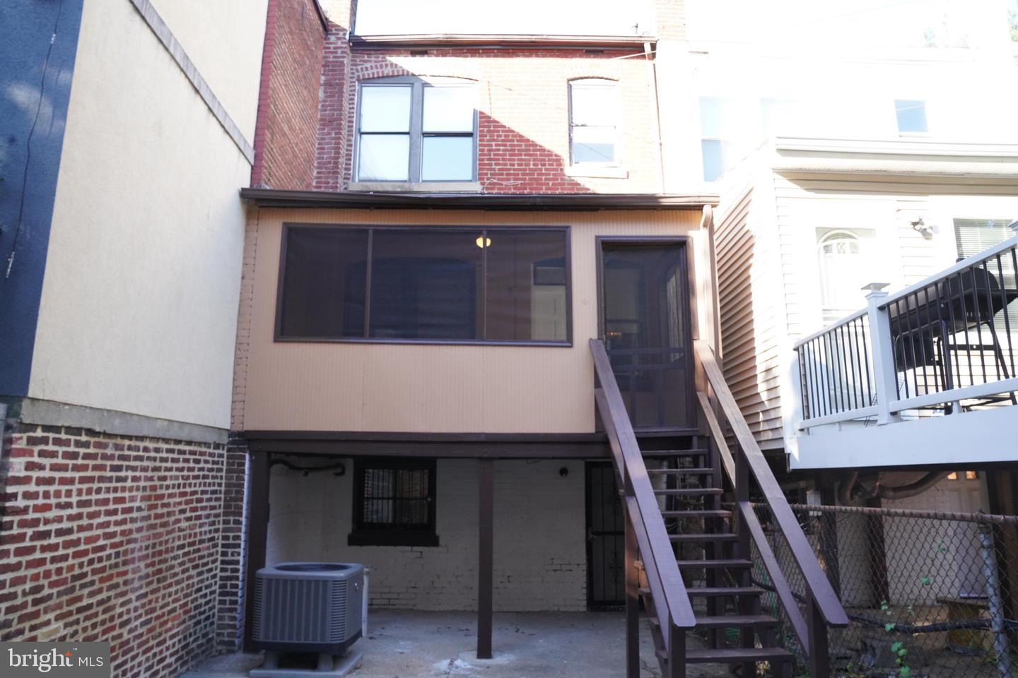 903 K ST NE, WASHINGTON, District Of Columbia 20002, 3 Bedrooms Bedrooms, ,1 BathroomBathrooms,Residential,For sale,903 K ST NE,DCDC2197678 MLS # DCDC2197678