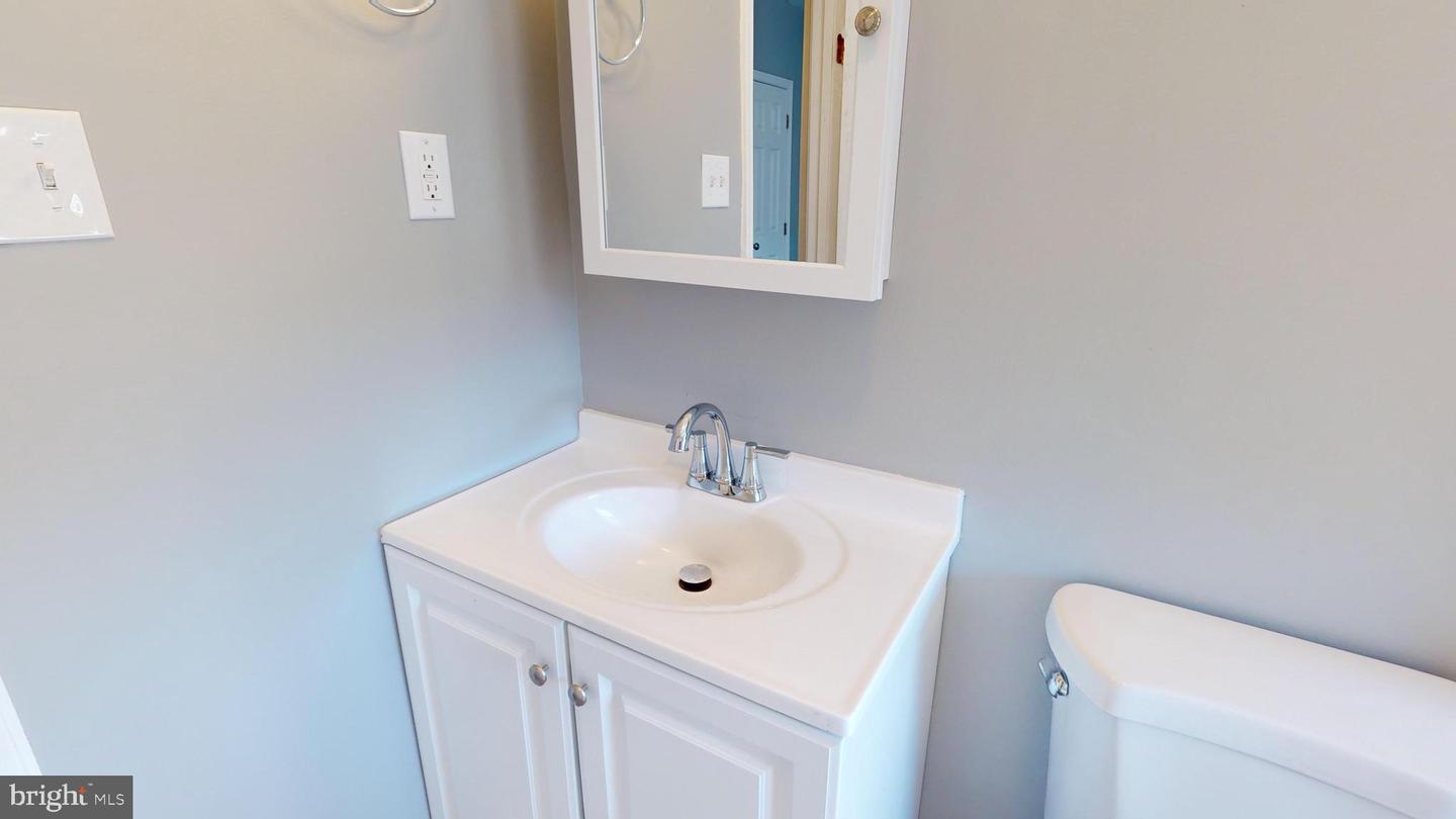 903 K ST NE, WASHINGTON, District Of Columbia 20002, 3 Bedrooms Bedrooms, ,1 BathroomBathrooms,Residential,For sale,903 K ST NE,DCDC2197678 MLS # DCDC2197678