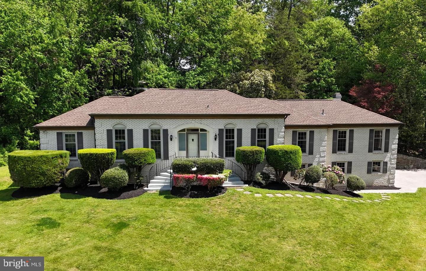 4801 FOX CHAPEL RD, FAIRFAX, Virginia 22030, 4 Bedrooms Bedrooms, ,4 BathroomsBathrooms,Residential,For sale,4801 FOX CHAPEL RD,VAFX2239052 MLS # VAFX2239052
