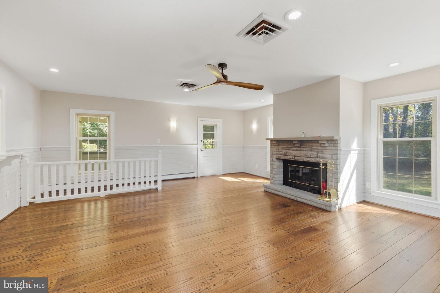 4801 FOX CHAPEL RD, FAIRFAX, Virginia 22030, 4 Bedrooms Bedrooms, ,4 BathroomsBathrooms,Residential,For sale,4801 FOX CHAPEL RD,VAFX2239052 MLS # VAFX2239052