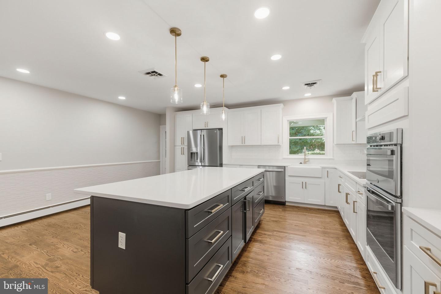 4801 FOX CHAPEL RD, FAIRFAX, Virginia 22030, 4 Bedrooms Bedrooms, ,4 BathroomsBathrooms,Residential,For sale,4801 FOX CHAPEL RD,VAFX2239052 MLS # VAFX2239052