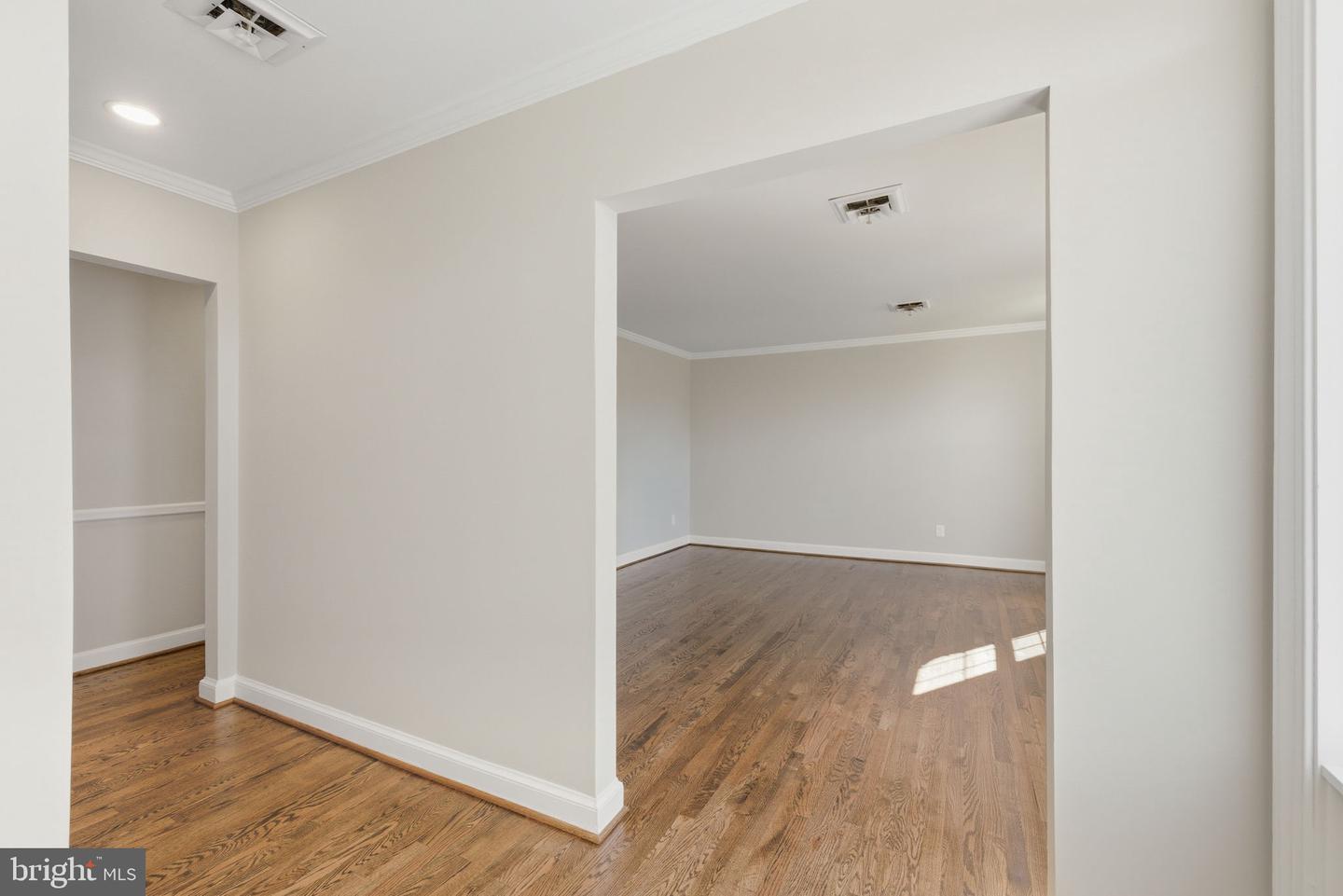 4801 FOX CHAPEL RD, FAIRFAX, Virginia 22030, 4 Bedrooms Bedrooms, ,4 BathroomsBathrooms,Residential,For sale,4801 FOX CHAPEL RD,VAFX2239052 MLS # VAFX2239052
