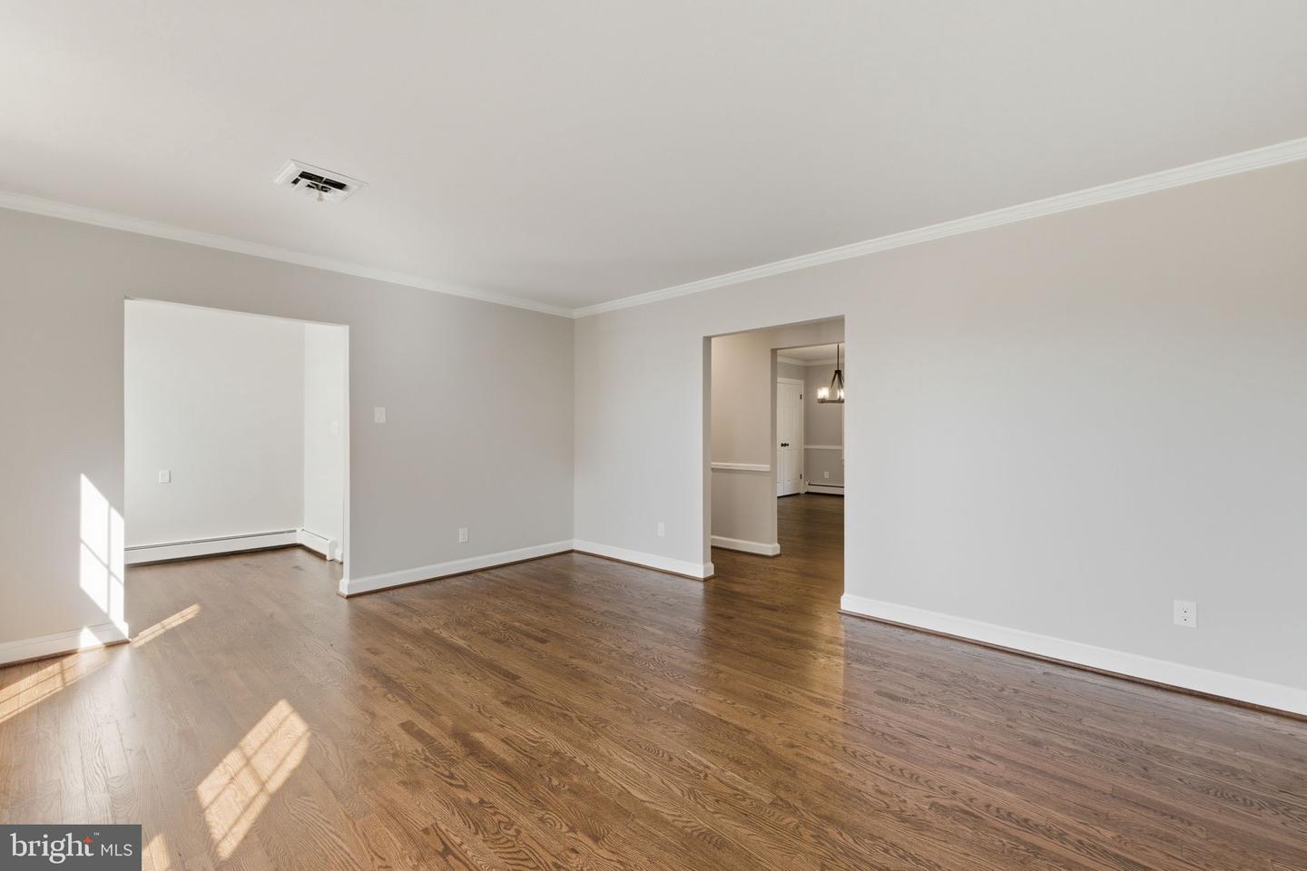 4801 FOX CHAPEL RD, FAIRFAX, Virginia 22030, 4 Bedrooms Bedrooms, ,4 BathroomsBathrooms,Residential,For sale,4801 FOX CHAPEL RD,VAFX2239052 MLS # VAFX2239052