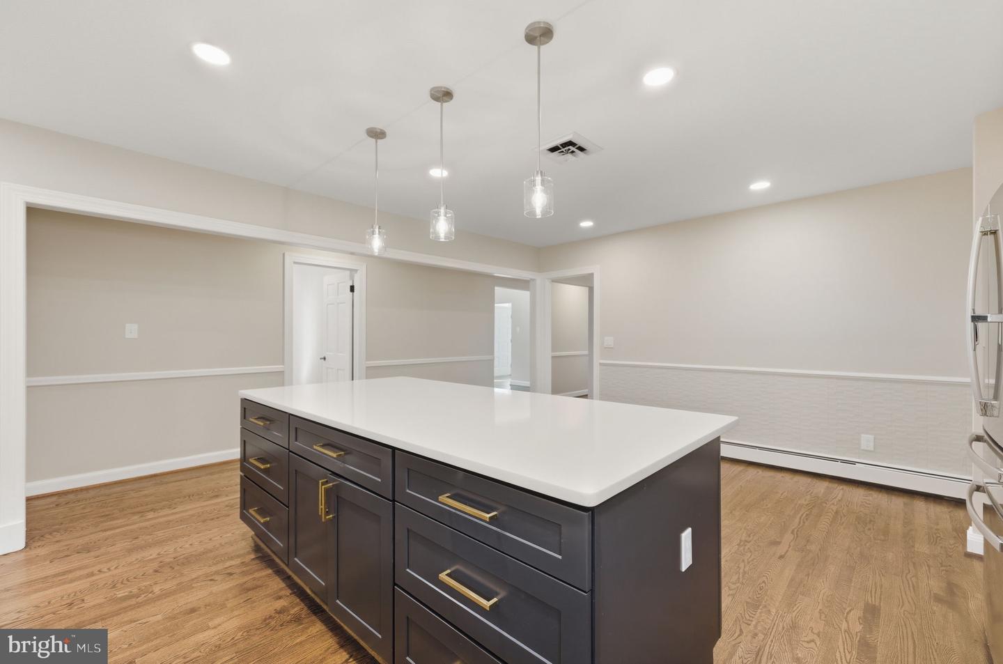4801 FOX CHAPEL RD, FAIRFAX, Virginia 22030, 4 Bedrooms Bedrooms, ,4 BathroomsBathrooms,Residential,For sale,4801 FOX CHAPEL RD,VAFX2239052 MLS # VAFX2239052