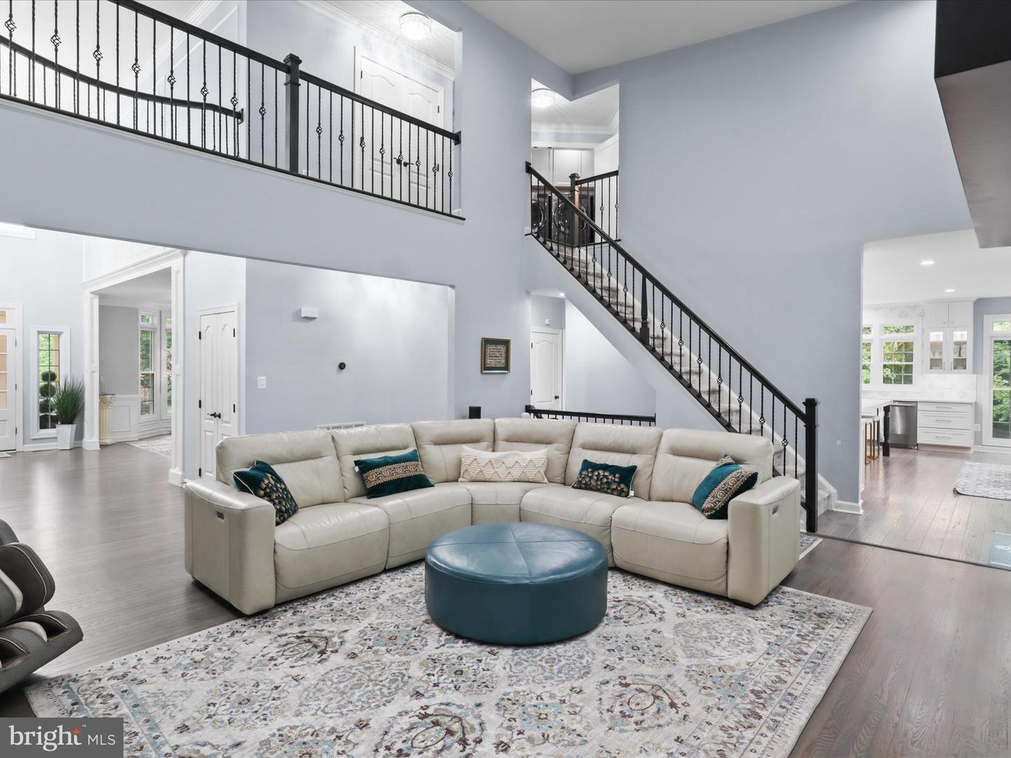 8197 COTTAGE ROSE CT, FAIRFAX STATION, Virginia 22039, 5 Bedrooms Bedrooms, ,4 BathroomsBathrooms,Residential,For sale,8197 COTTAGE ROSE CT,VAFX2239878 MLS # VAFX2239878