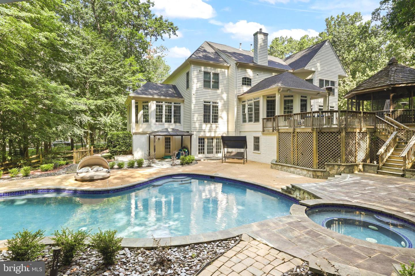 8197 COTTAGE ROSE CT, FAIRFAX STATION, Virginia 22039, 5 Bedrooms Bedrooms, ,4 BathroomsBathrooms,Residential,For sale,8197 COTTAGE ROSE CT,VAFX2239878 MLS # VAFX2239878