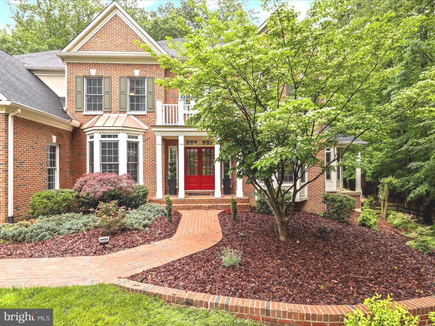 8197 COTTAGE ROSE CT, FAIRFAX STATION, Virginia 22039, 5 Bedrooms Bedrooms, ,4 BathroomsBathrooms,Residential,For sale,8197 COTTAGE ROSE CT,VAFX2239878 MLS # VAFX2239878